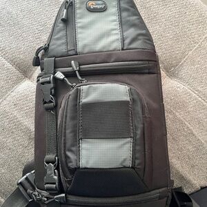 Lowpro Camera Sling Bag